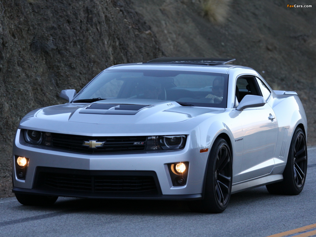 Chevrolet Camaro ZL1 2012–13 images (1280 x 960)