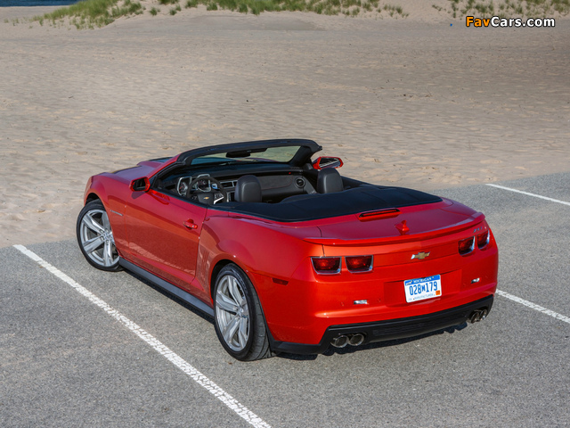 Chevrolet Camaro ZL1 Convertible 2012–13 images (640 x 480)