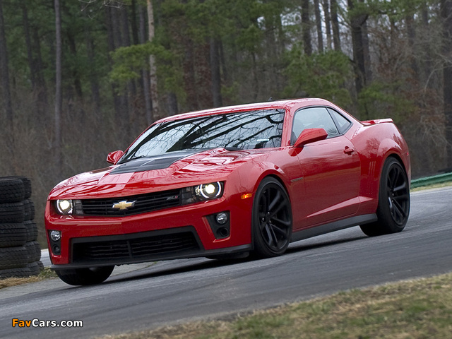 Chevrolet Camaro ZL1 2012–13 photos (640 x 480)