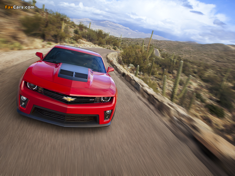 Chevrolet Camaro ZL1 2012–13 pictures (800 x 600)