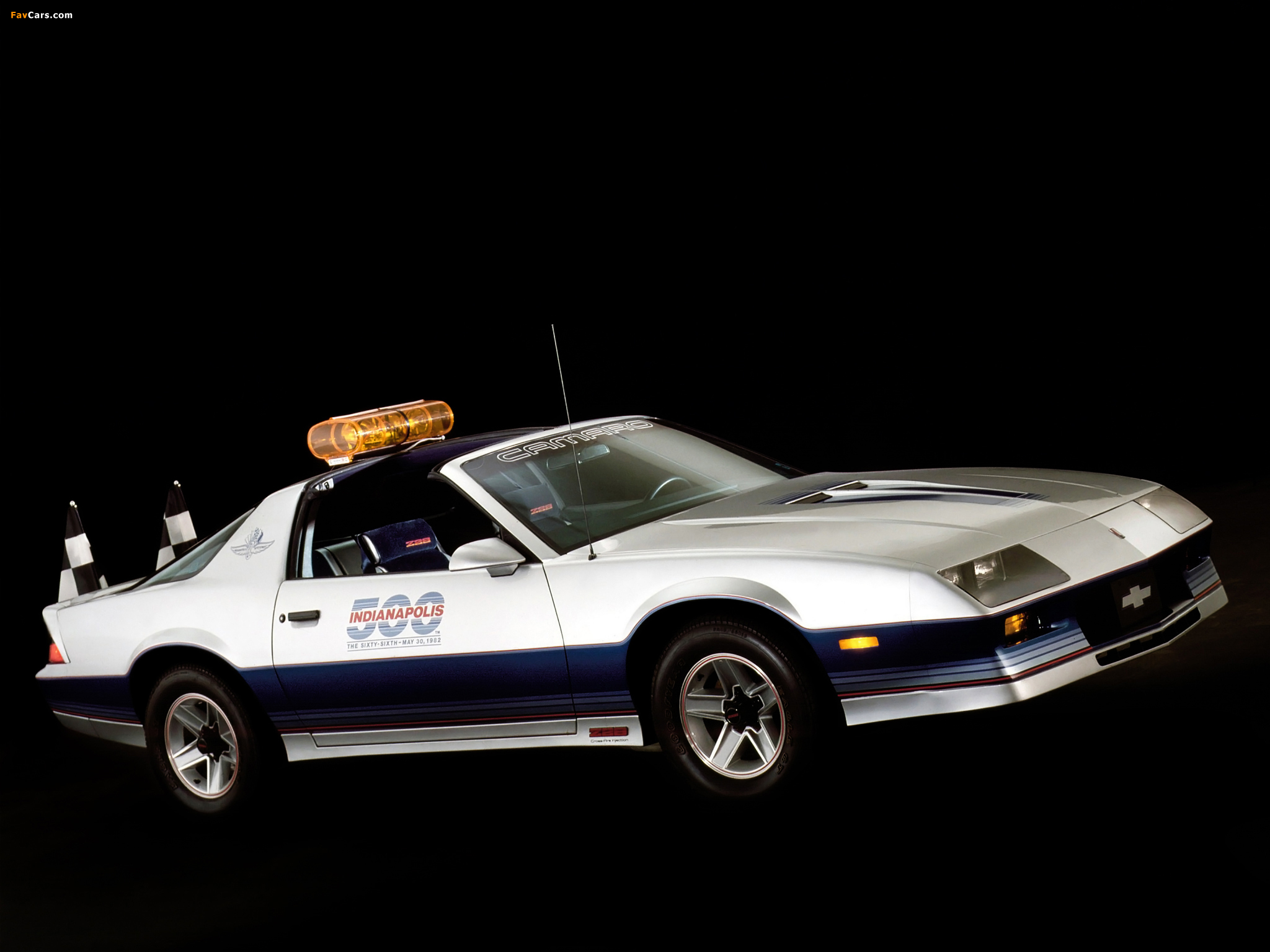 Images of Chevrolet Camaro Z28 Indy 500 Pace Car 1982 (2048 x 1536)