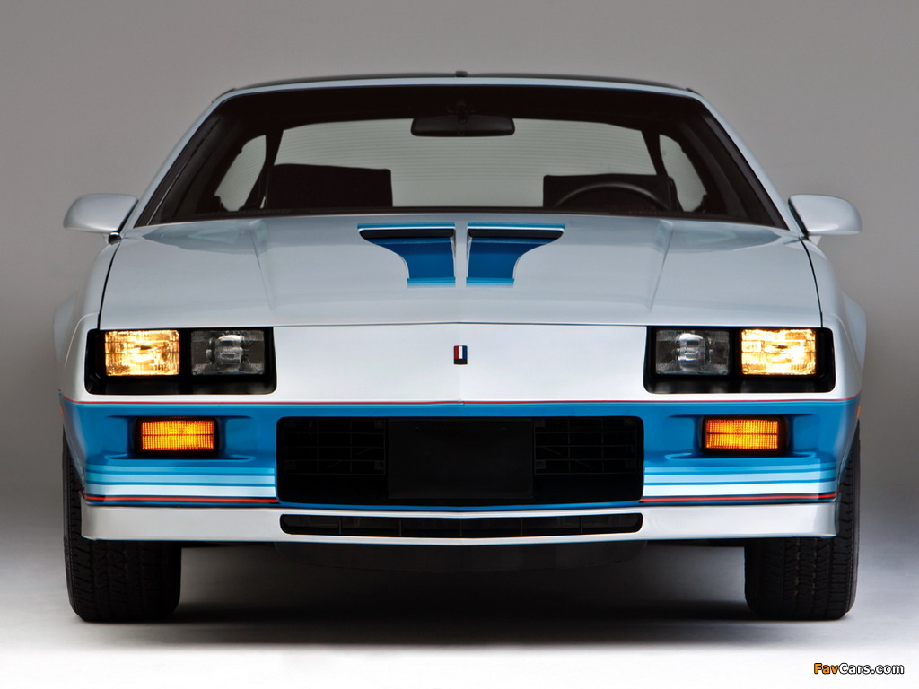 Images of Chevrolet Camaro Z28 T-Top 1982–84 (1024 x 768)