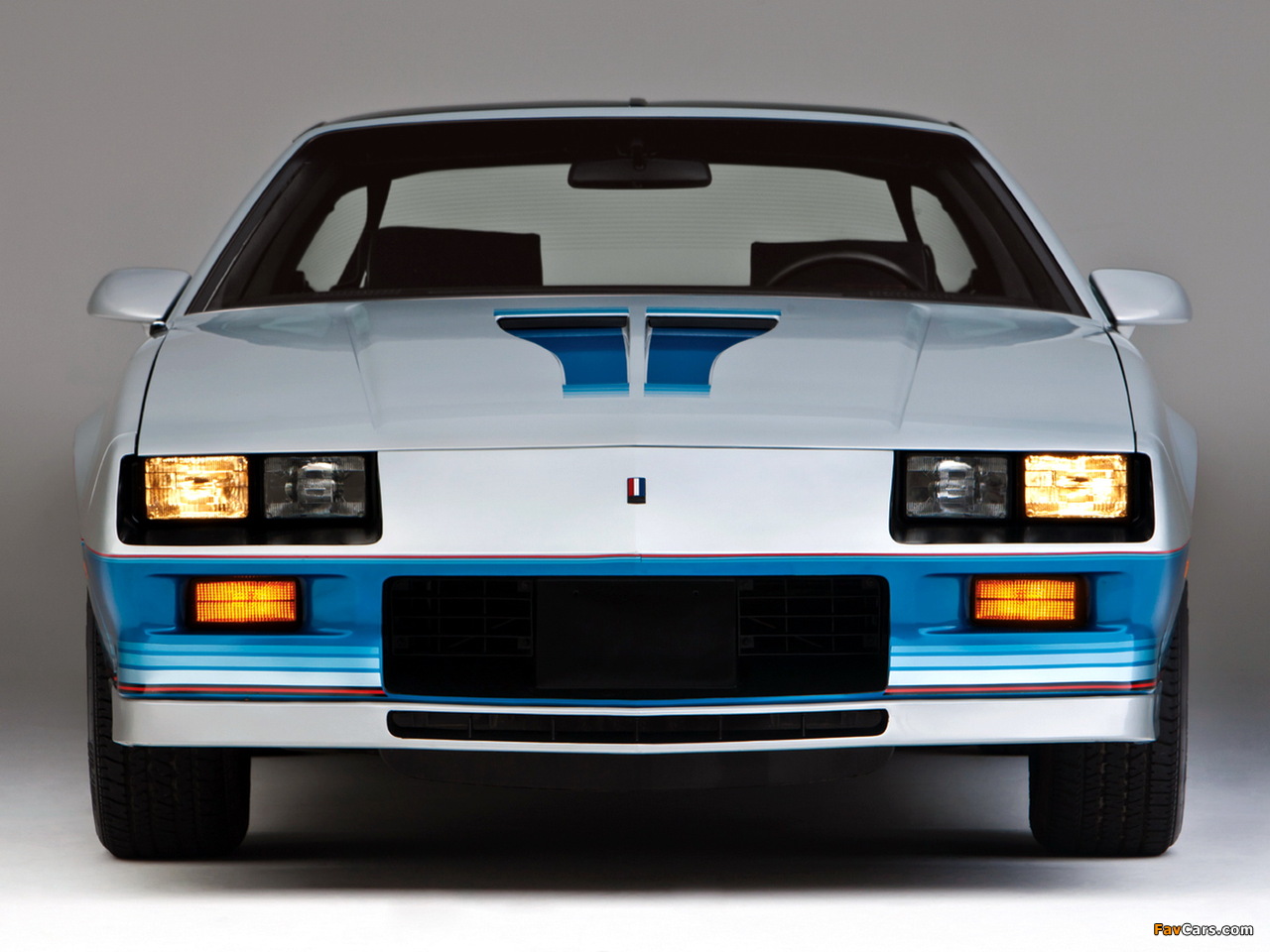 Images of Chevrolet Camaro Z28 T-Top 1982–84 (1280 x 960)