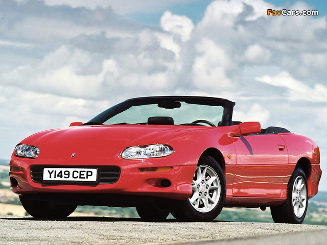 Images of Chevrolet Camaro Convertible EU-spec 1998–2002 (640 x 480)