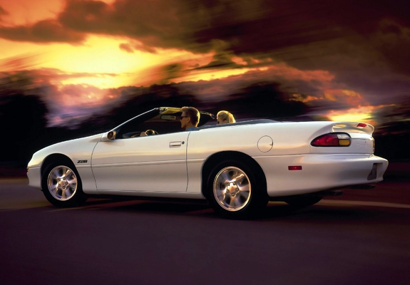 Images of Chevrolet Camaro Z28 Convertible 1999–2002
