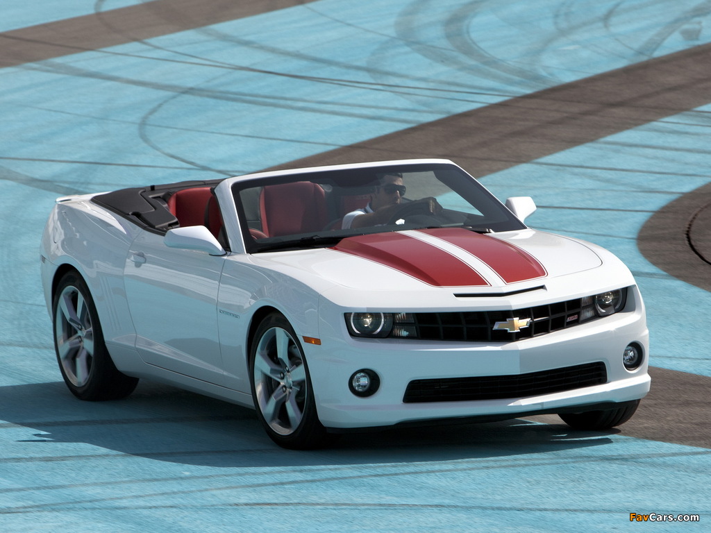 Images of Chevrolet Camaro SS Convertible 2011–13 (1024 x 768)