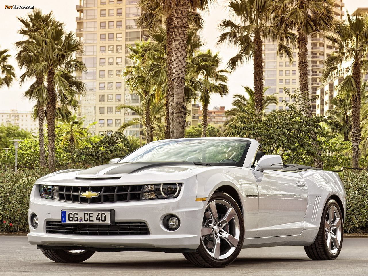 Images of Chevrolet Camaro Convertible EU-spec 2011 (1280 x 960)