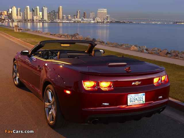Images of Chevrolet Camaro RS Convertible 2011–13 (640 x 480)