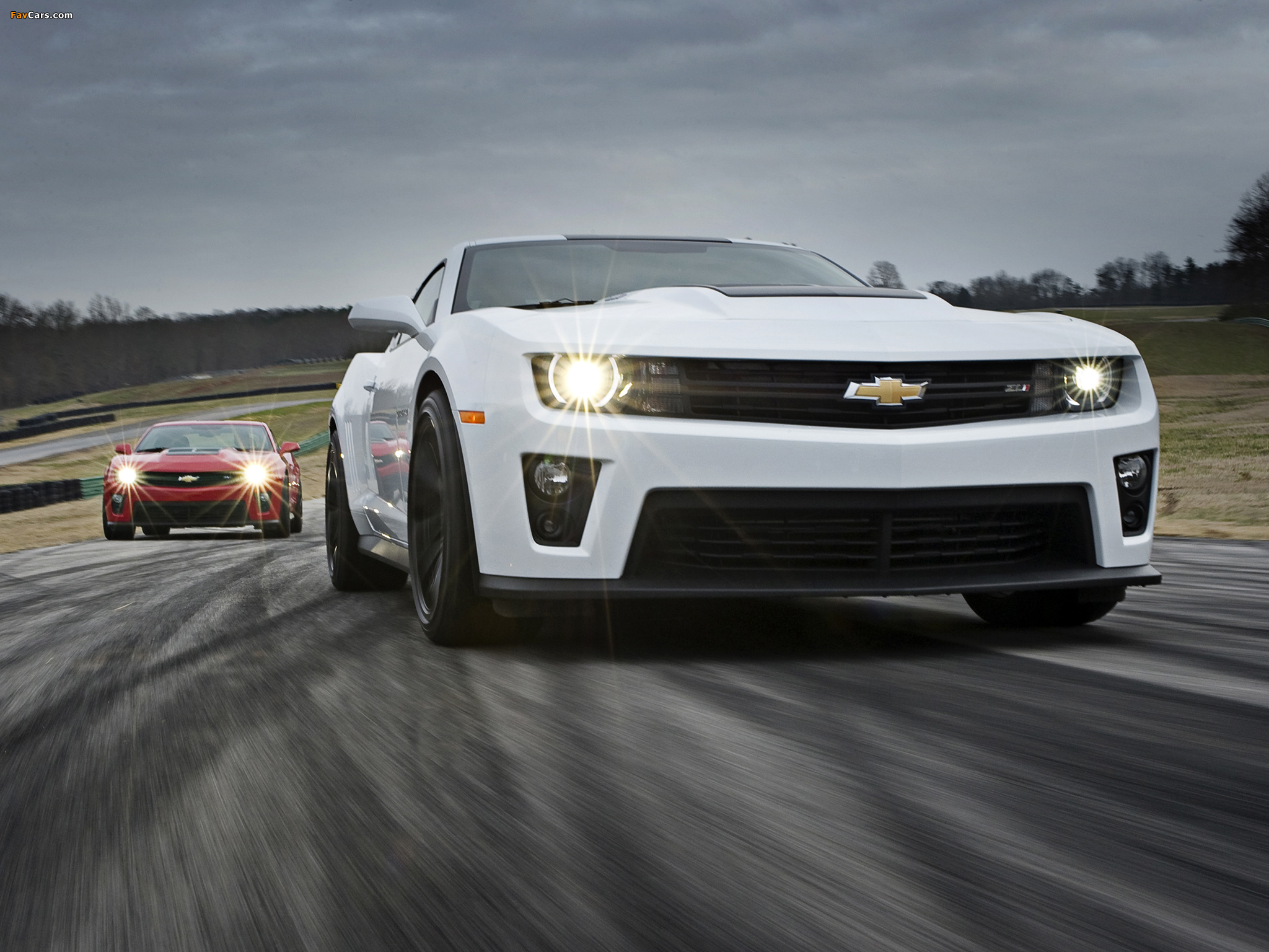 Images of Chevrolet Camaro ZL1 2012–13 (2048 x 1536)