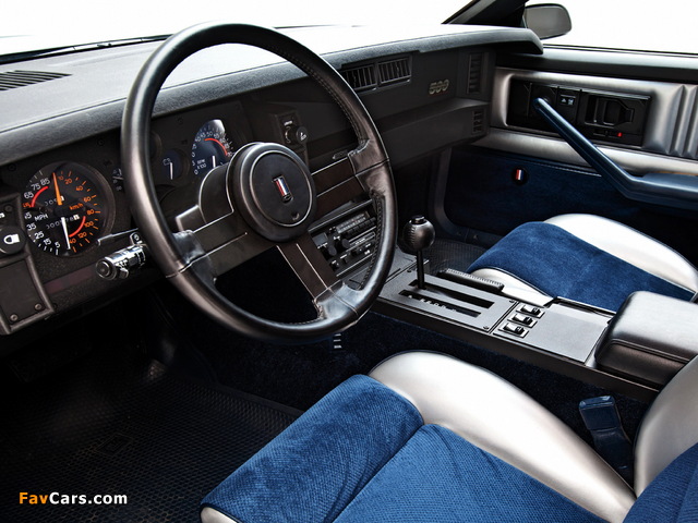 Photos of Chevrolet Camaro Z28 T-Top 1982–84 (640 x 480)