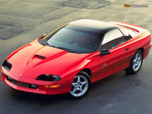 Photos of Chevrolet Camaro Z28 SS 1996–97 (640 x 480)