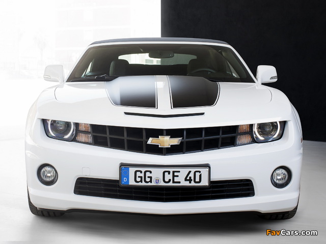 Photos of Chevrolet Camaro Convertible EU-spec 2011–13 (640 x 480)