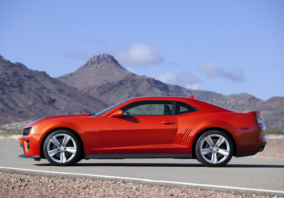 Photos of Chevrolet Camaro ZL1 2012–13