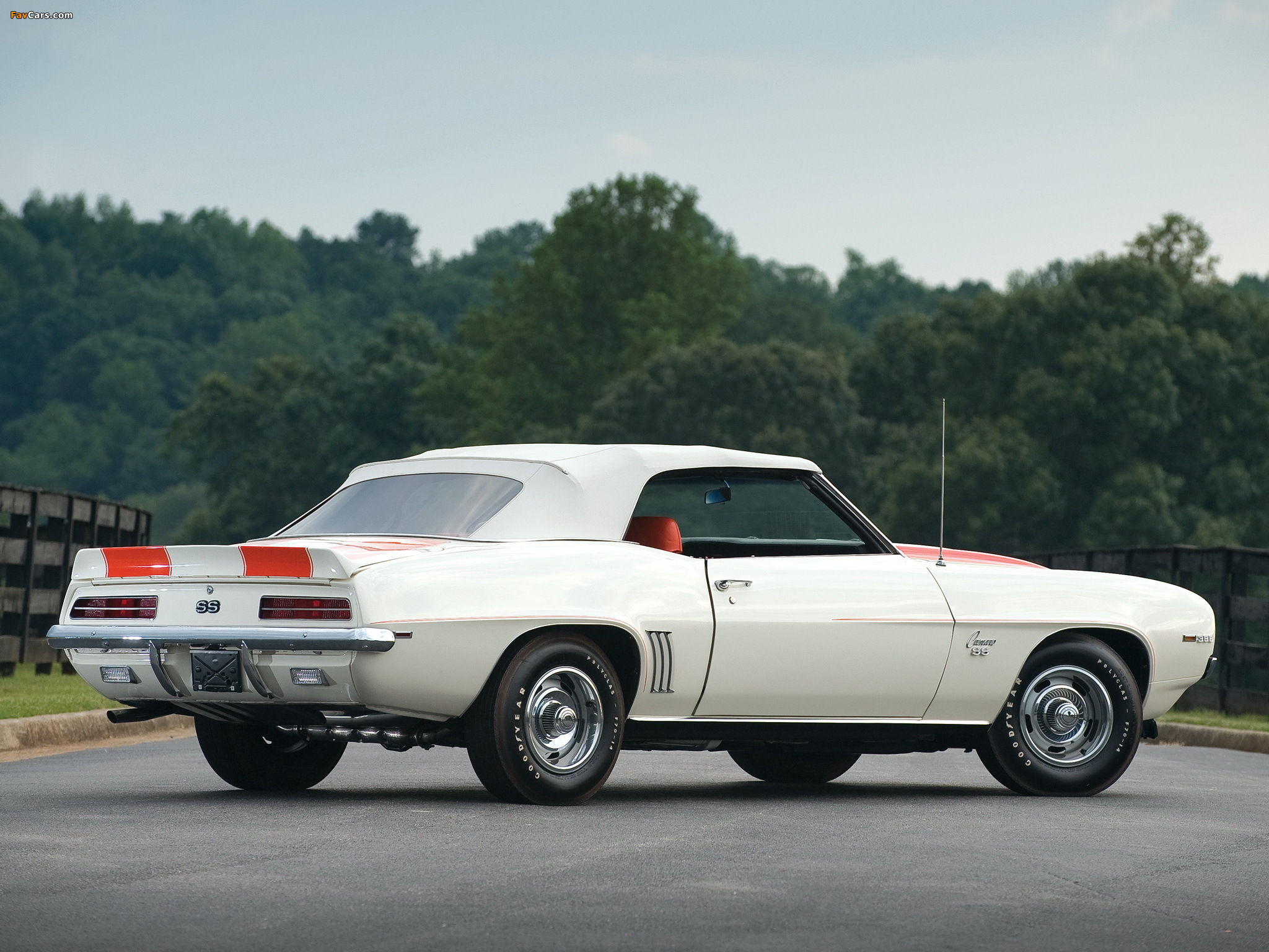 Pictures of Chevrolet Camaro RS/SS 396 Convertible 1969 (2048 x 1536)