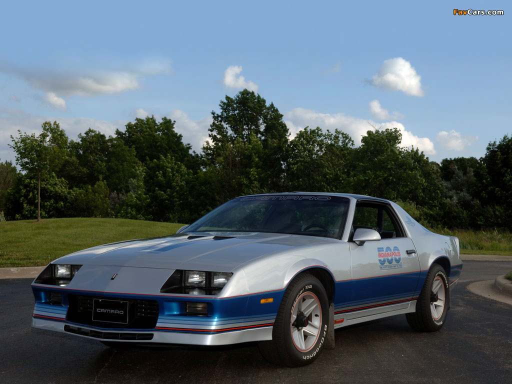 Pictures of Chevrolet Camaro Z28 Indy 500 Pace Car 1982 (1024 x 768)