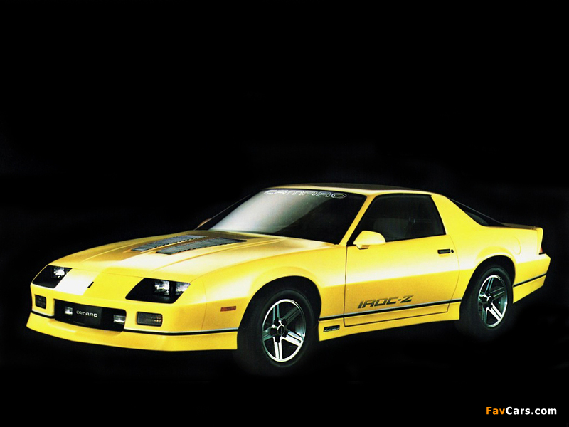 Pictures of Chevrolet Camaro Z28 IROC-Z 1985–90 (800 x 600)