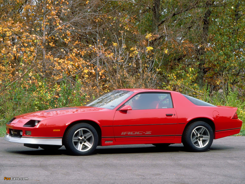 Pictures of Chevrolet Camaro Z28 IROC-Z 1985–90 (1024 x 768)