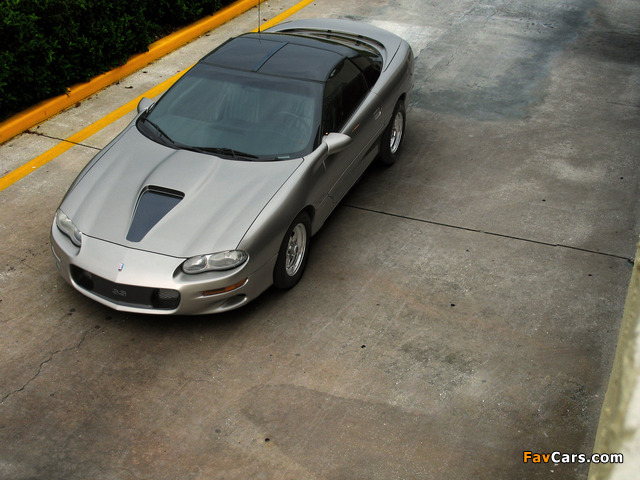 Pictures of Chevrolet Camaro SS 1998–2002 (640 x 480)