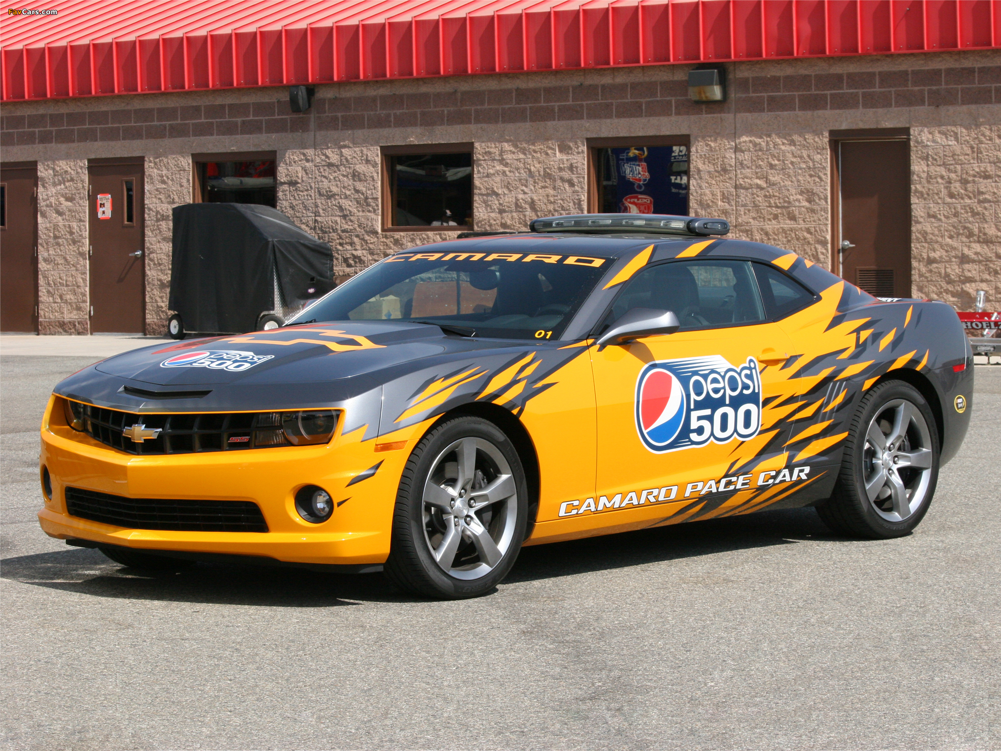 Pictures of Chevrolet Camaro SS NASCAR Pace Car 2010–11 (2048 x 1536)