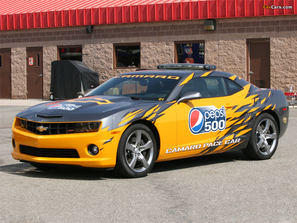Pictures of Chevrolet Camaro SS NASCAR Pace Car 2010–11 (1024 x 768)