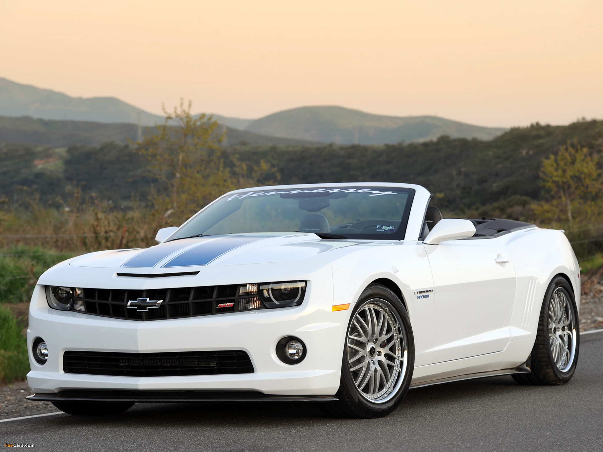 Pictures of Hennessey Camaro HPE600 Convertible 2010 (2048 x 1536)