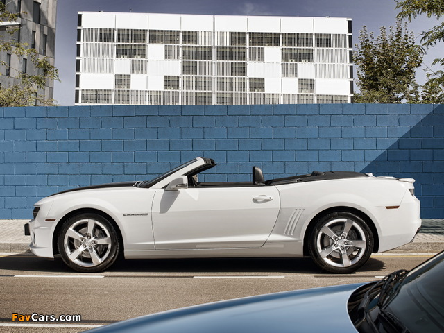 Pictures of Chevrolet Camaro Convertible EU-spec 2011–13 (640 x 480)