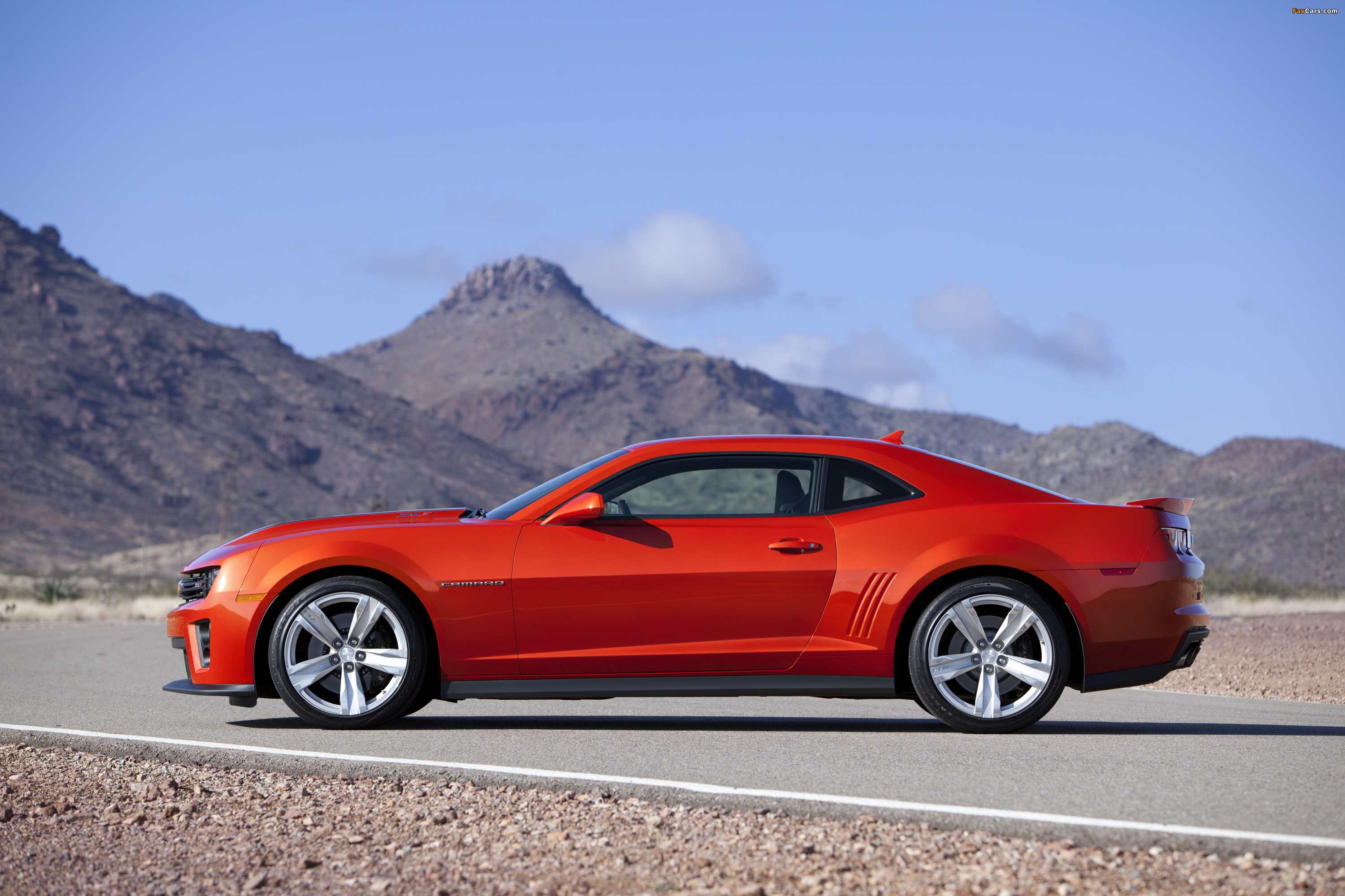 Pictures of Chevrolet Camaro ZL1 2012–13 (2999 x 1999)