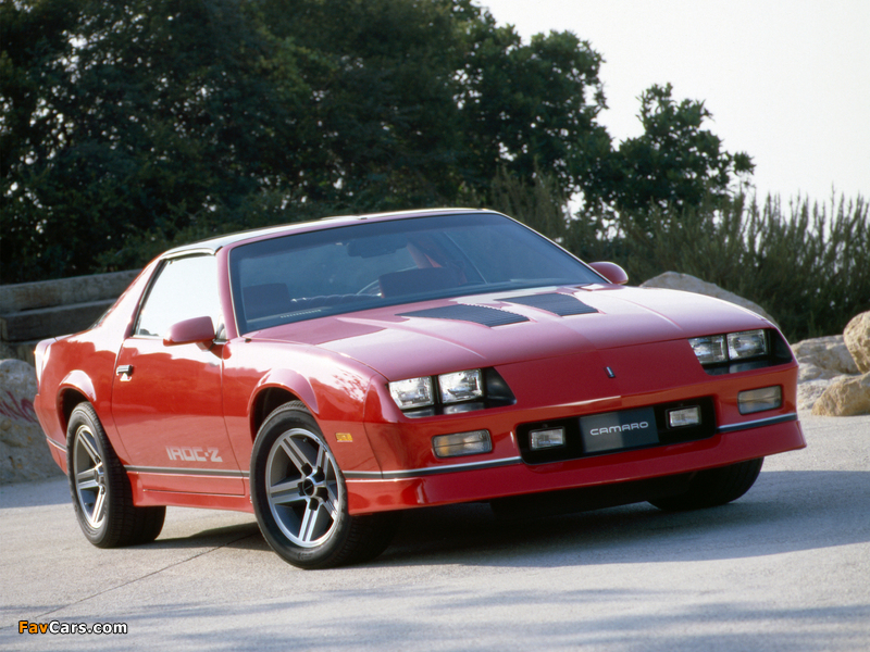 Chevrolet Camaro Z28 IROC-Z T-Top 1985–90 wallpapers (800 x 600)