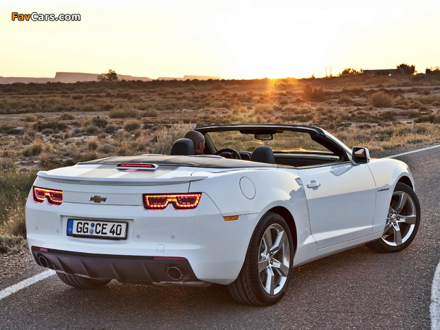 Chevrolet Camaro Convertible EU-spec 2011–13 wallpapers (640 x 480)