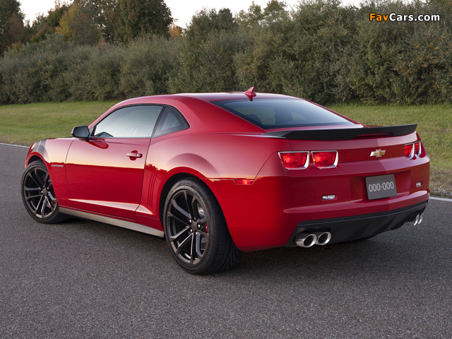 Chevrolet Camaro 1LE Concept 2011 wallpapers (640 x 480)