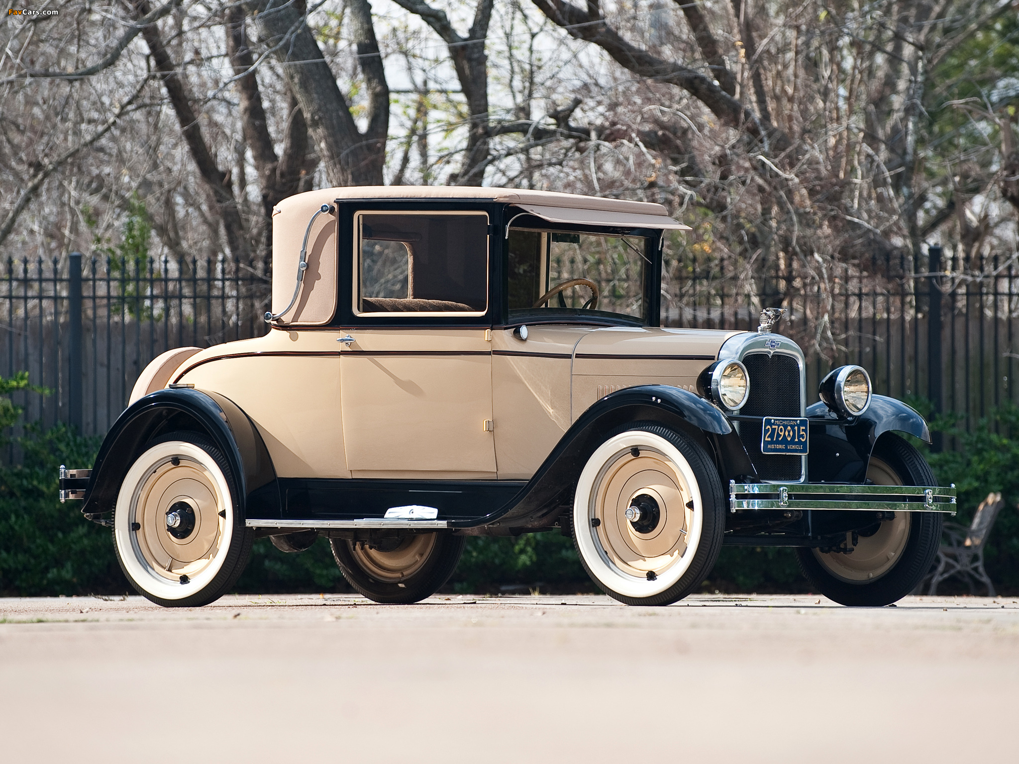 Images of Chevrolet Capitol Sports Cabriolet (AA) 1927 (2048 x 1536)
