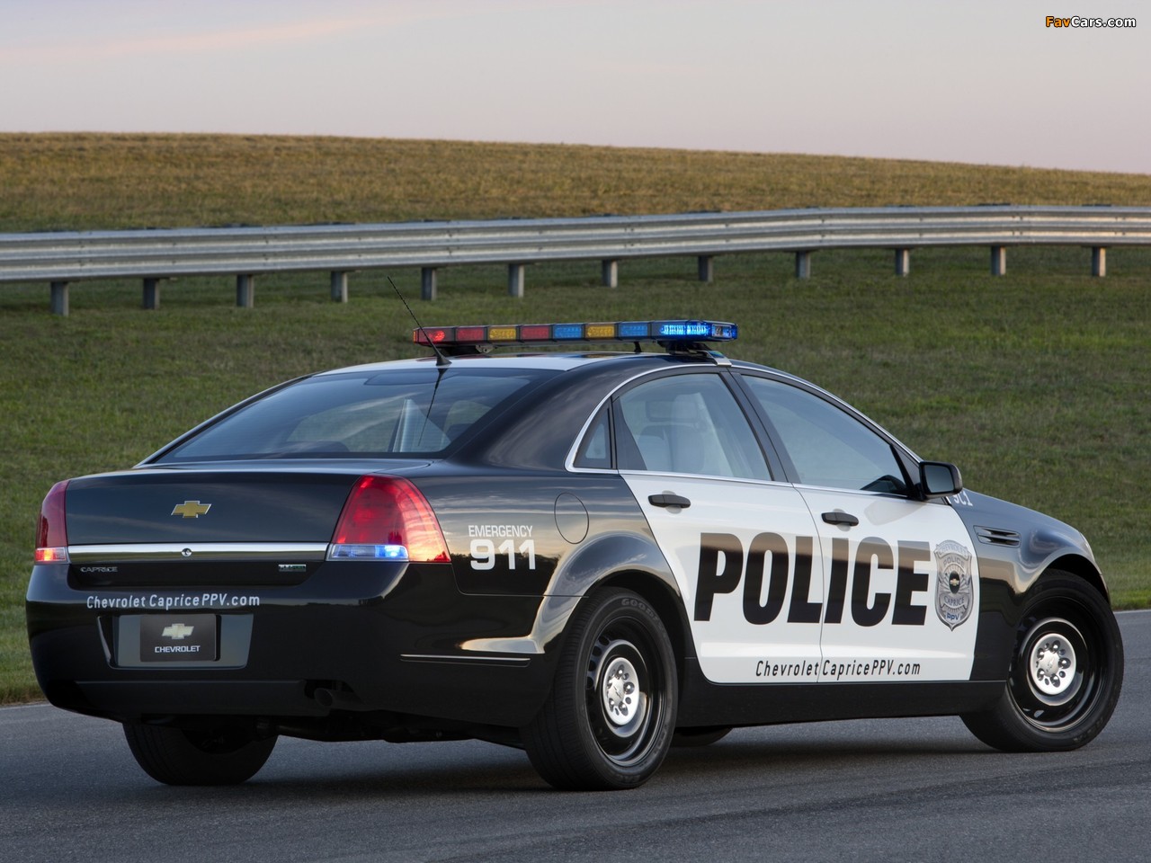 Chevrolet Caprice Police Patrol Vehicle 2010 photos (1280 x 960)