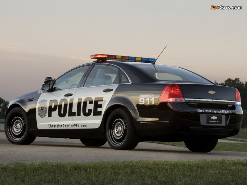Chevrolet Caprice Police Patrol Vehicle 2010 wallpapers (800 x 600)