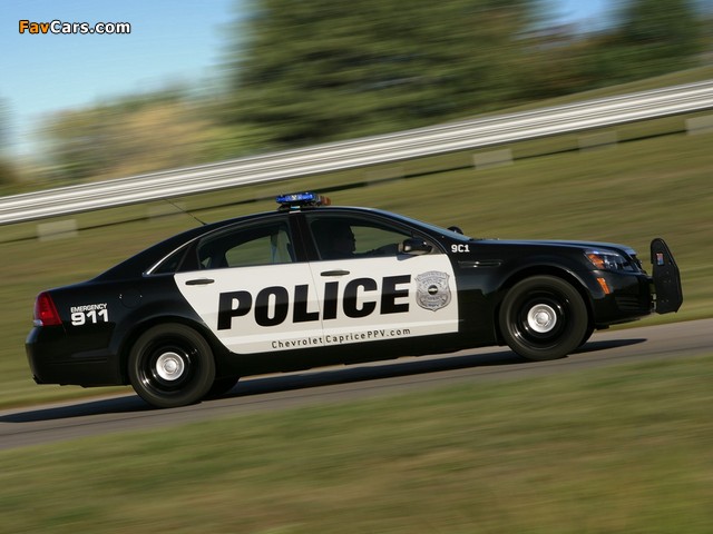 Images of Chevrolet Caprice Police Patrol Vehicle 2010 (640 x 480)