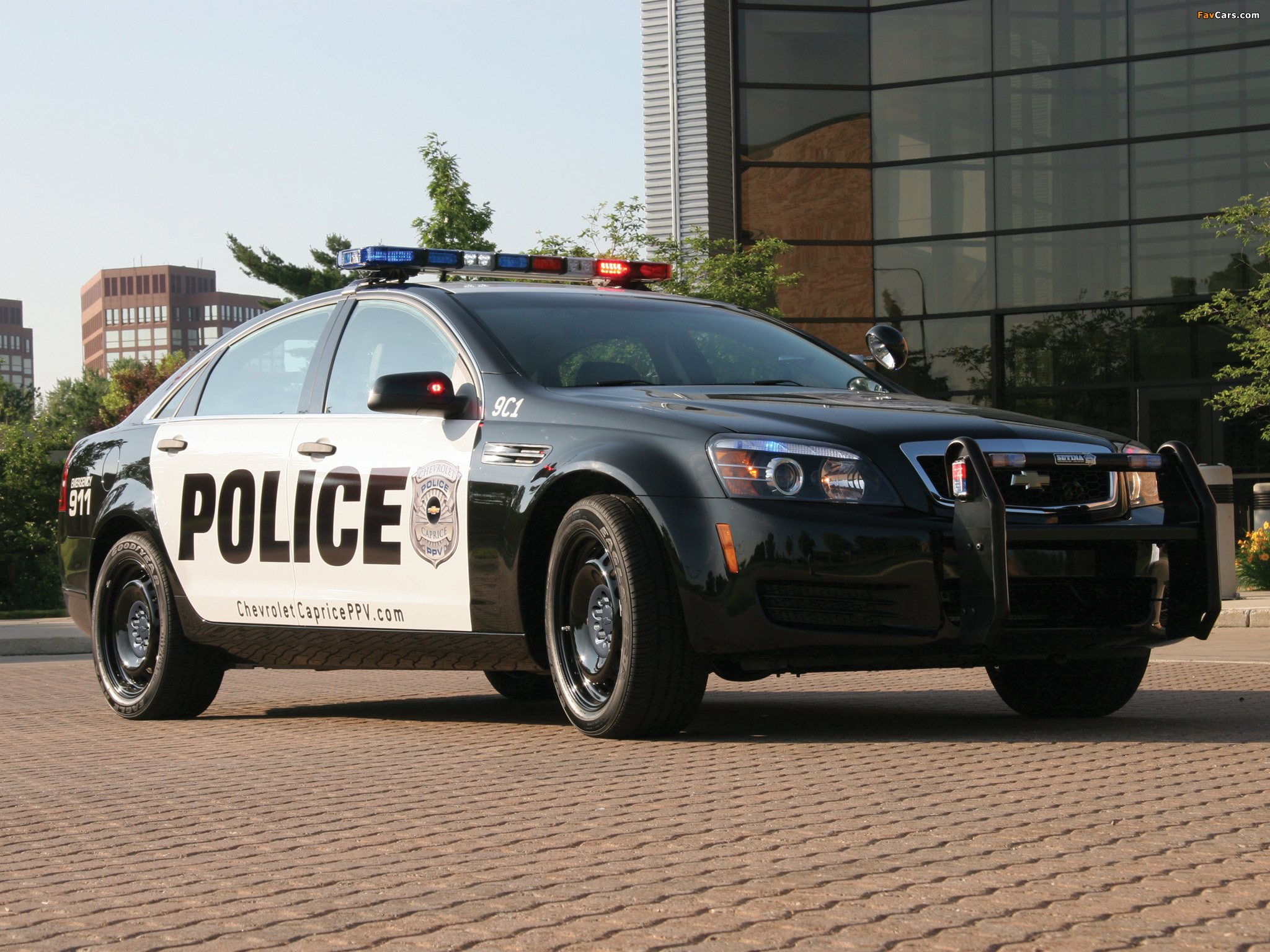 Photos of Chevrolet Caprice Police Patrol Vehicle 2010 (2048 x 1536)