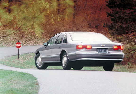 Pictures of Chevrolet Caprice Classic 1993–96