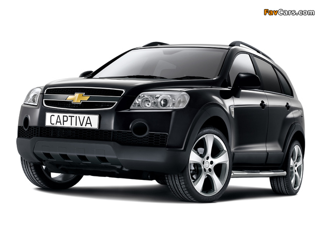 Chevrolet Captiva Ikon 2009 pictures (640 x 480)