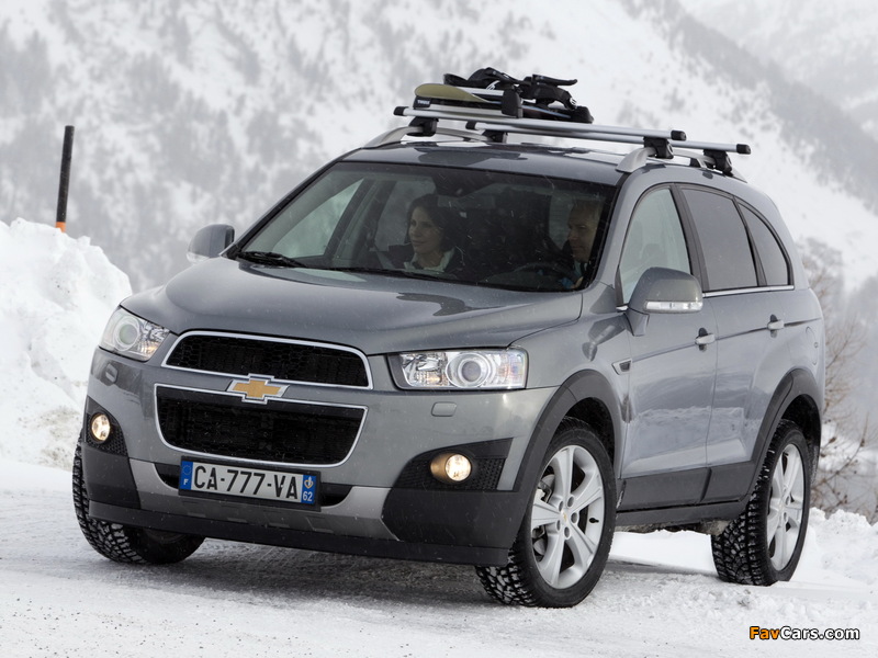 Chevrolet Captiva 2011–13 images (800 x 600)