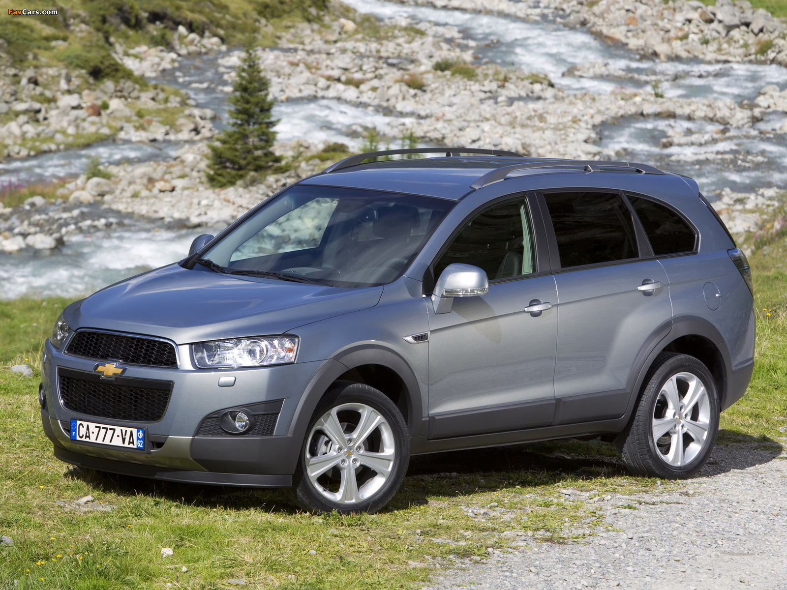 Chevrolet Captiva 2011–13 images (1600 x 1200)