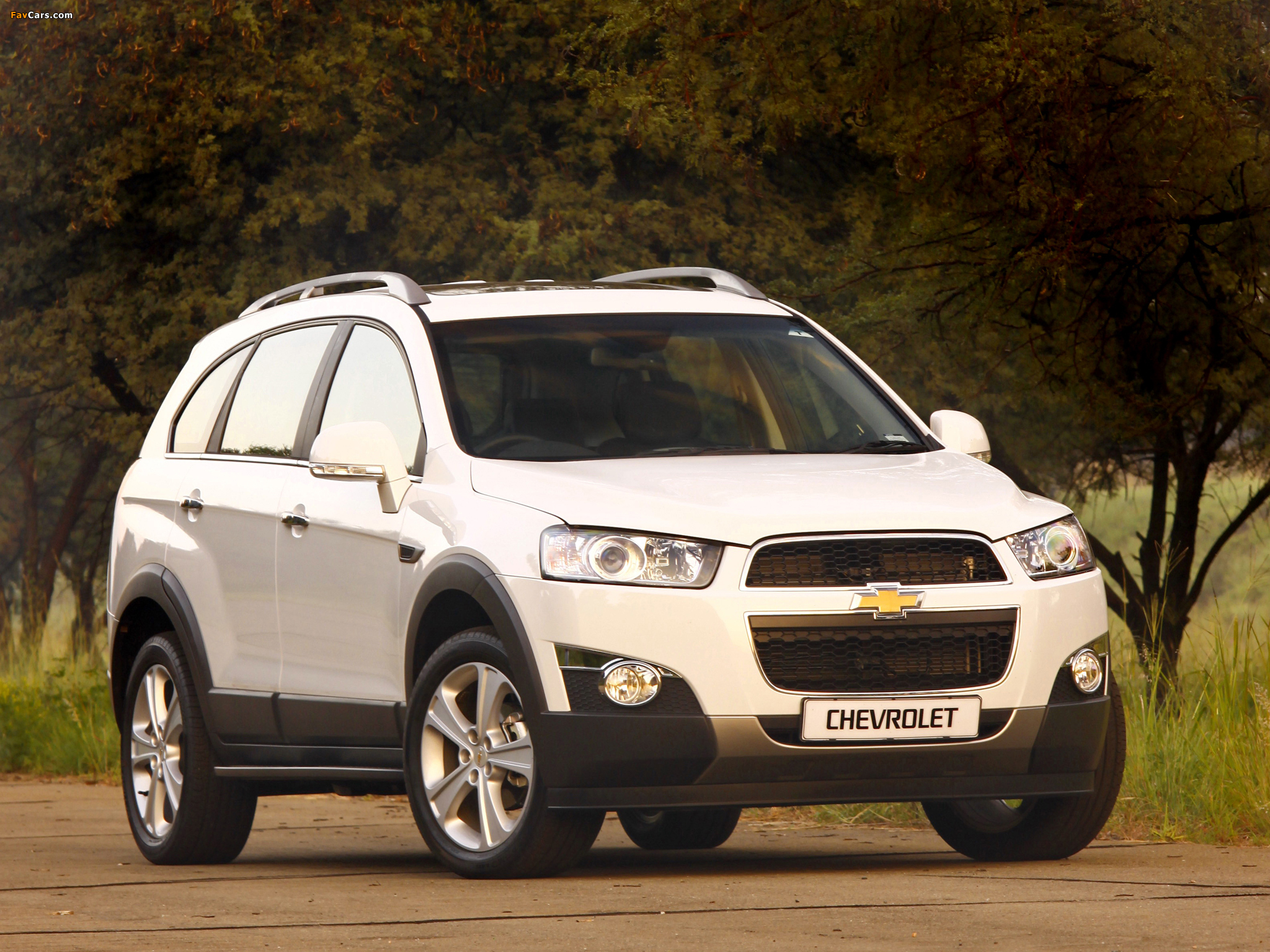 Chevrolet Captiva ZA-spec 2011 images (2048 x 1536)