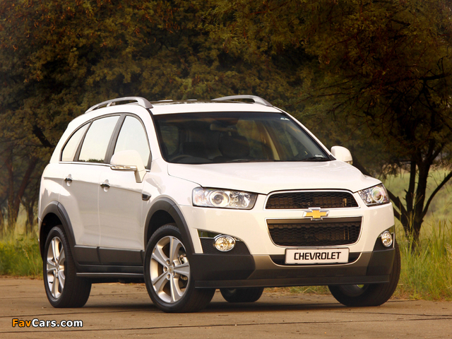 Chevrolet Captiva ZA-spec 2011 images (640 x 480)