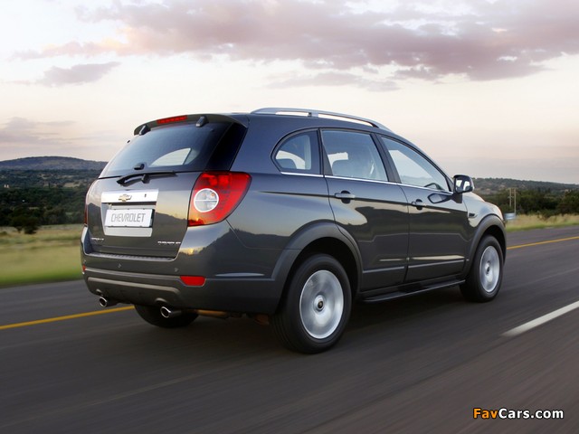 Chevrolet Captiva ZA-spec 2011 photos (640 x 480)