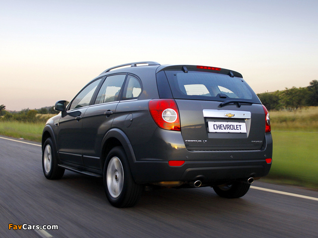 Chevrolet Captiva ZA-spec 2011 wallpapers (640 x 480)