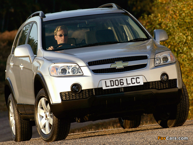 Photos of Chevrolet Captiva UK-spec 2006–11 (640 x 480)
