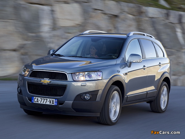 Photos of Chevrolet Captiva 2011–13 (640 x 480)