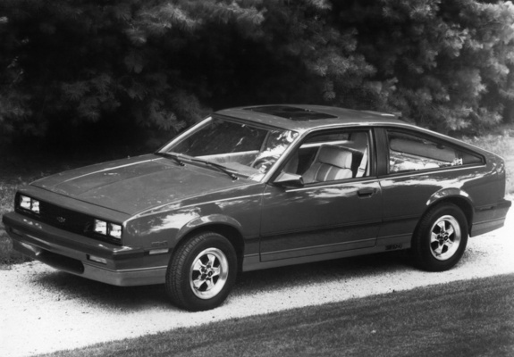 Chevrolet Cavalier Z24 Hatchback 1986–87 pictures