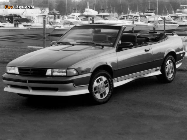 Chevrolet Cavalier Z24 Convertible 1988 images (640 x 480)
