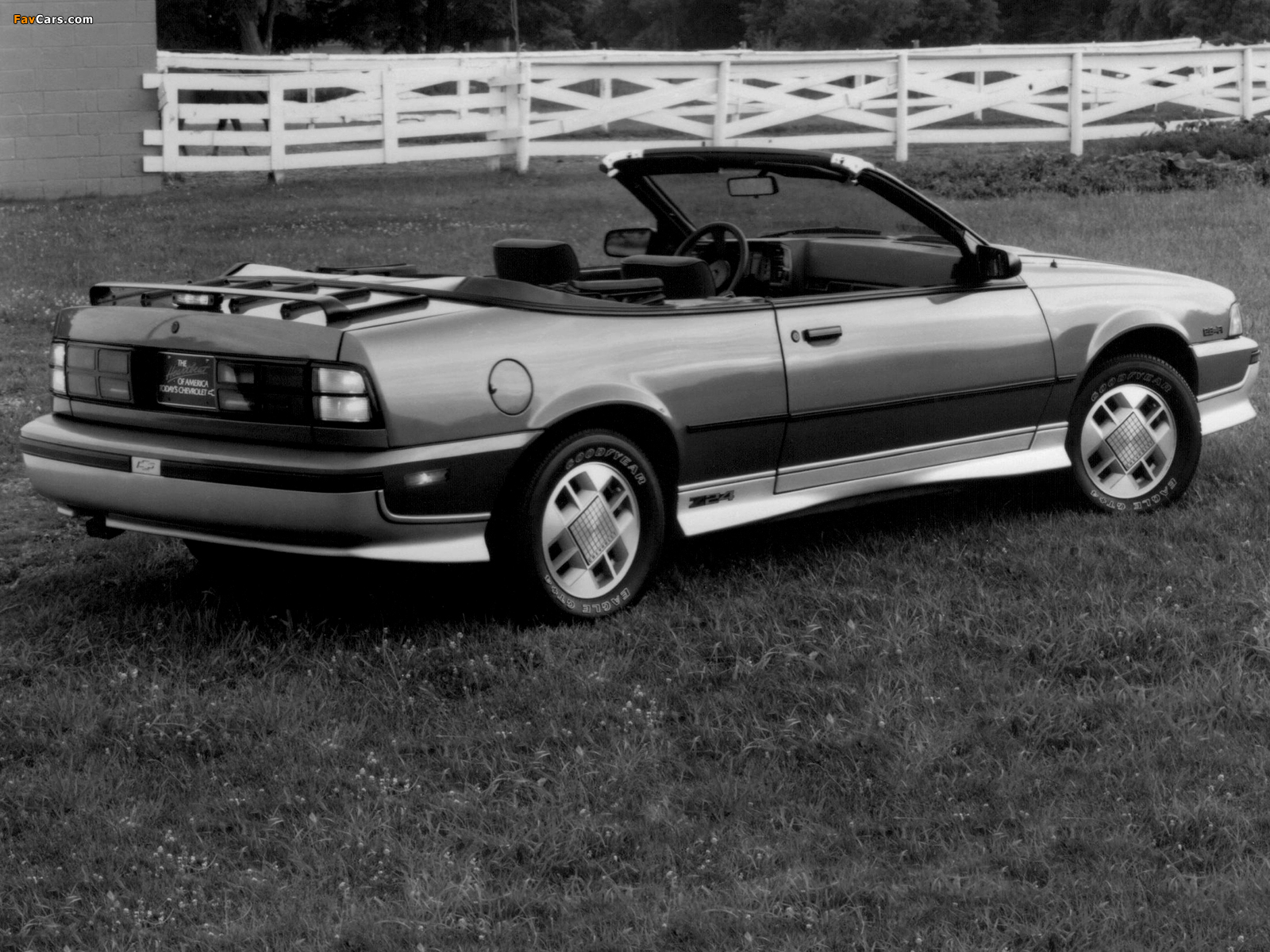 Chevrolet Cavalier Z24 Convertible 1988 images (1600 x 1200)