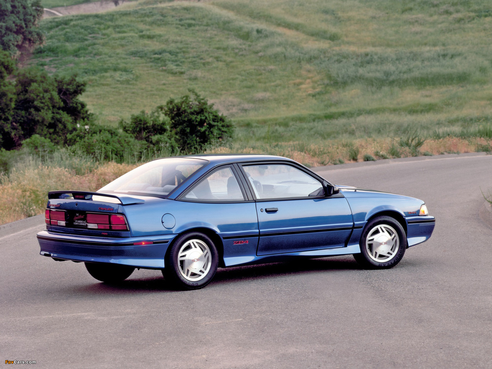 Chevrolet Cavalier Z24 Coupe 1991–94 photos (1600 x 1200)
