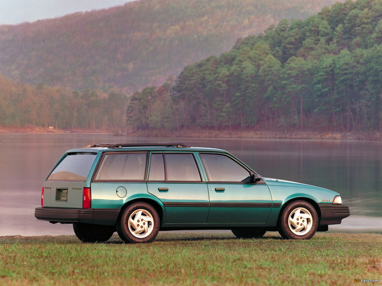 Images of Chevrolet Cavalier Wagon 1991–94 (1600 x 1200)